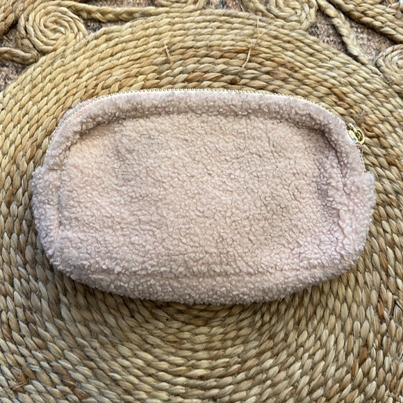 Stoney Clover Lane Pearl Love Pouch - Picture 3 of 6